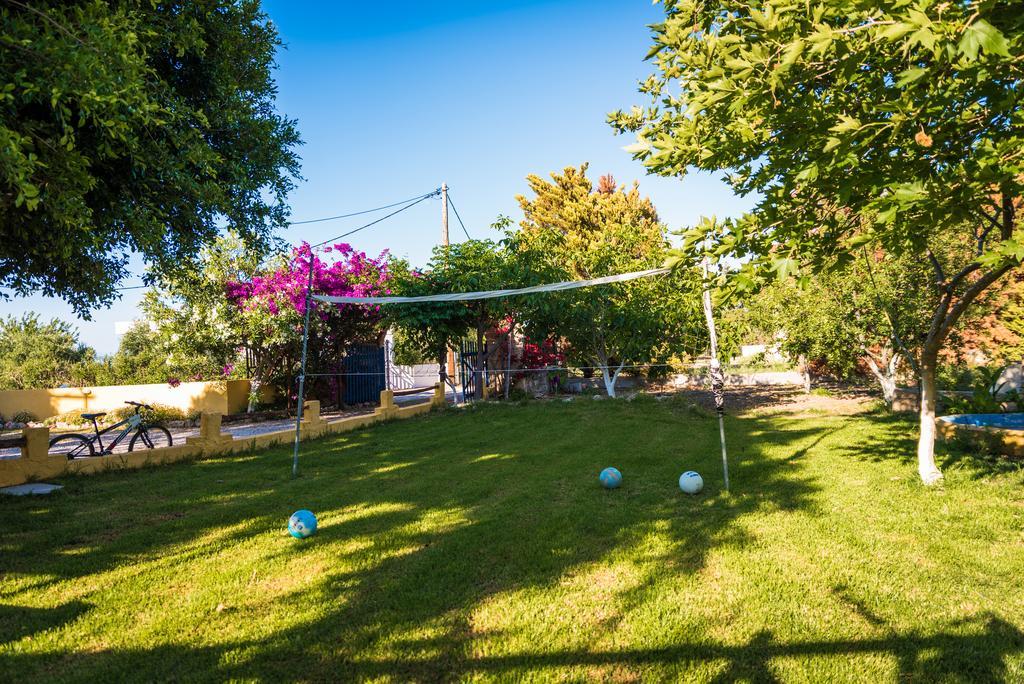 Villa Marqua Kalavárda エクステリア 写真