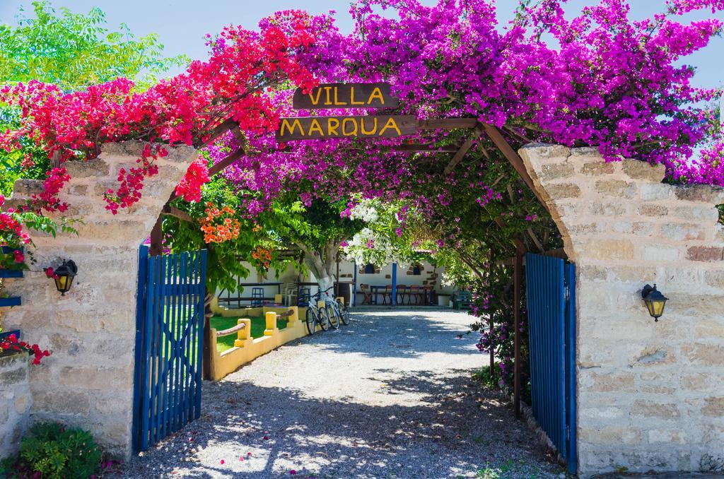 Villa Marqua Kalavárda エクステリア 写真